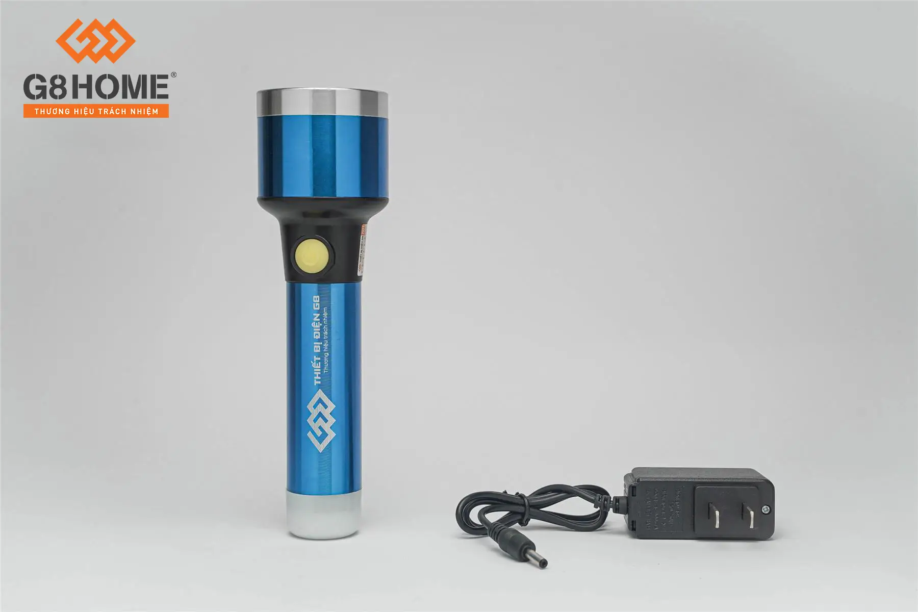 Đèn pin cầm tay, model G8-570 Tri Việt