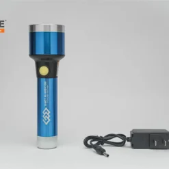 Đèn pin cầm tay, model G8-570 Tri Việt