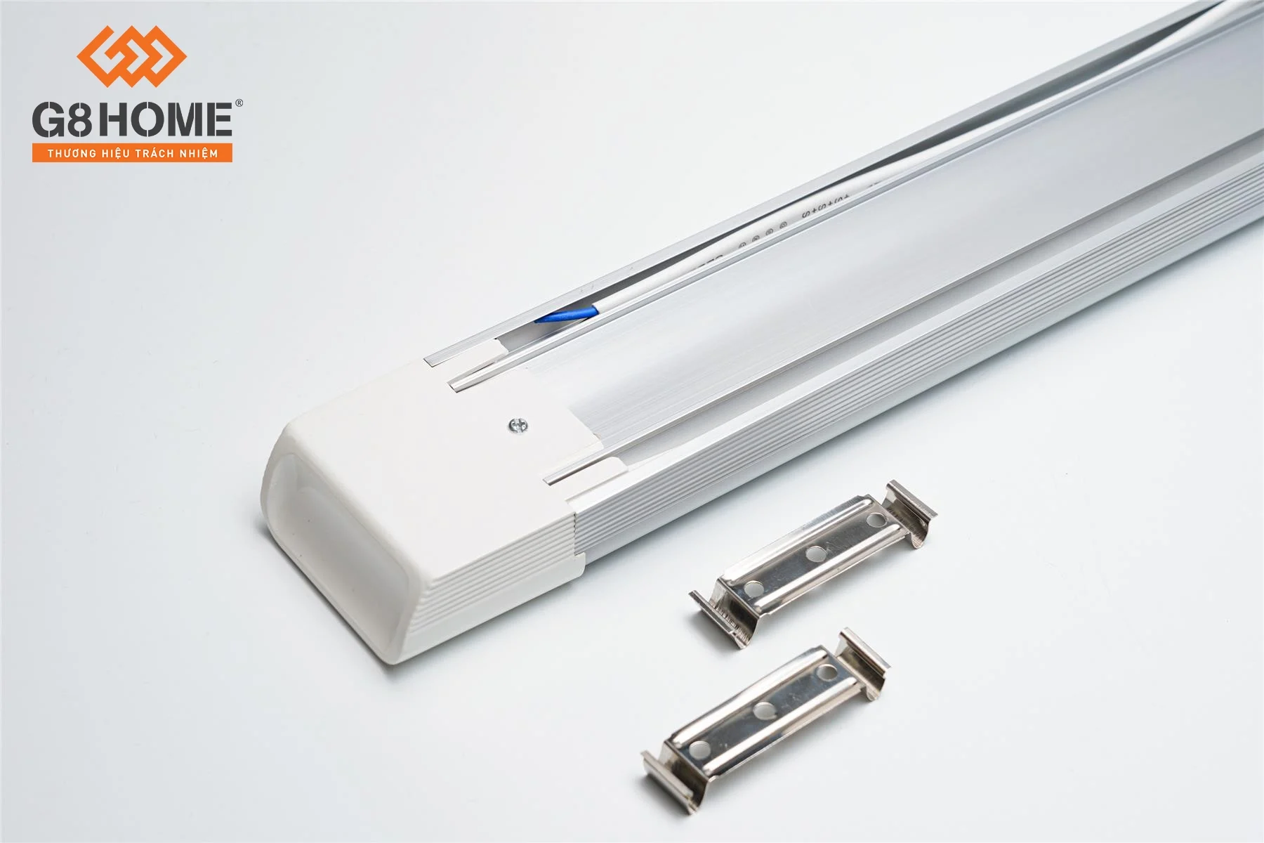 ĐÈN TUÝP LED HỘP VUÔNG 1.2M 40W (LI BIGD) ĐÈN TUÝP LED HỘP VUÔNG 1.2M 40W (LI BIGD) - Trí Việt